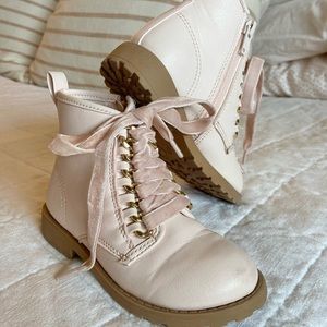 Toddler Girls’ Spring Pink Combat Boot 9